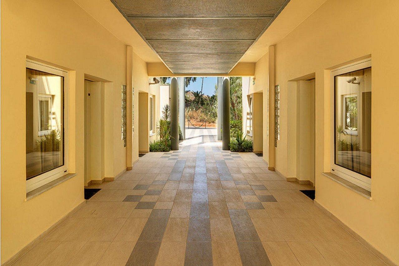 Forum Suites Kato Daratso Exterior photo